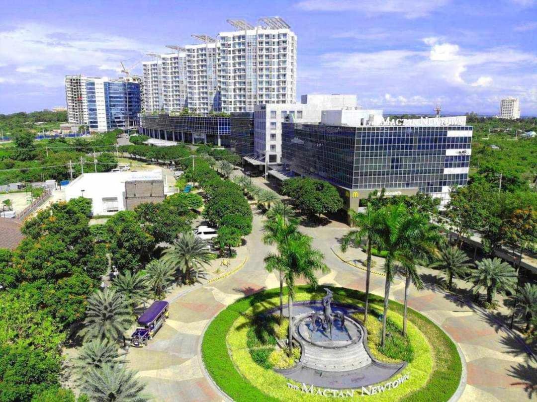 Mactan Newtown Condo With Pool Access Lapu-Lapu City Eksteriør billede