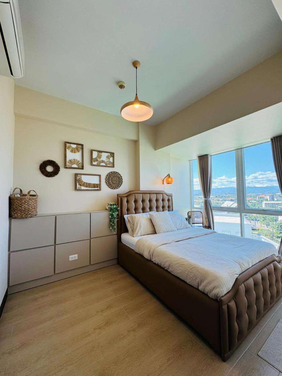 Mactan Newtown Condo With Pool Access Lapu-Lapu City Eksteriør billede